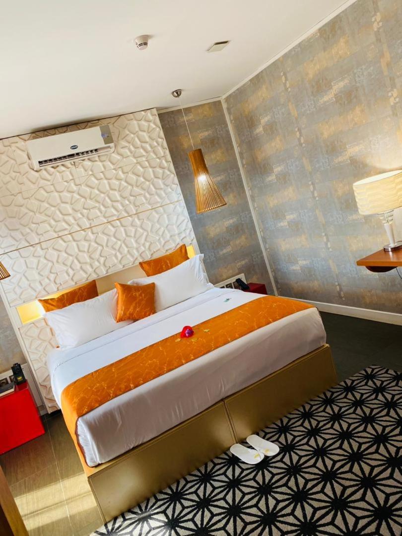 Boun'S Hotel Yaoundé Екстериор снимка
