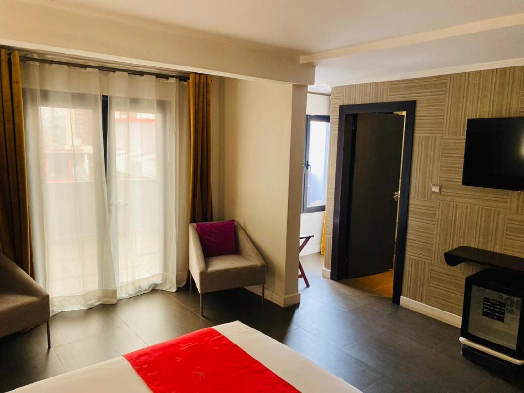Boun'S Hotel Yaoundé Екстериор снимка