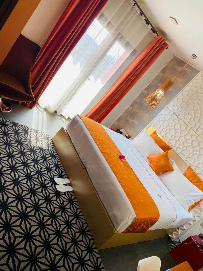 Boun'S Hotel Yaoundé Екстериор снимка
