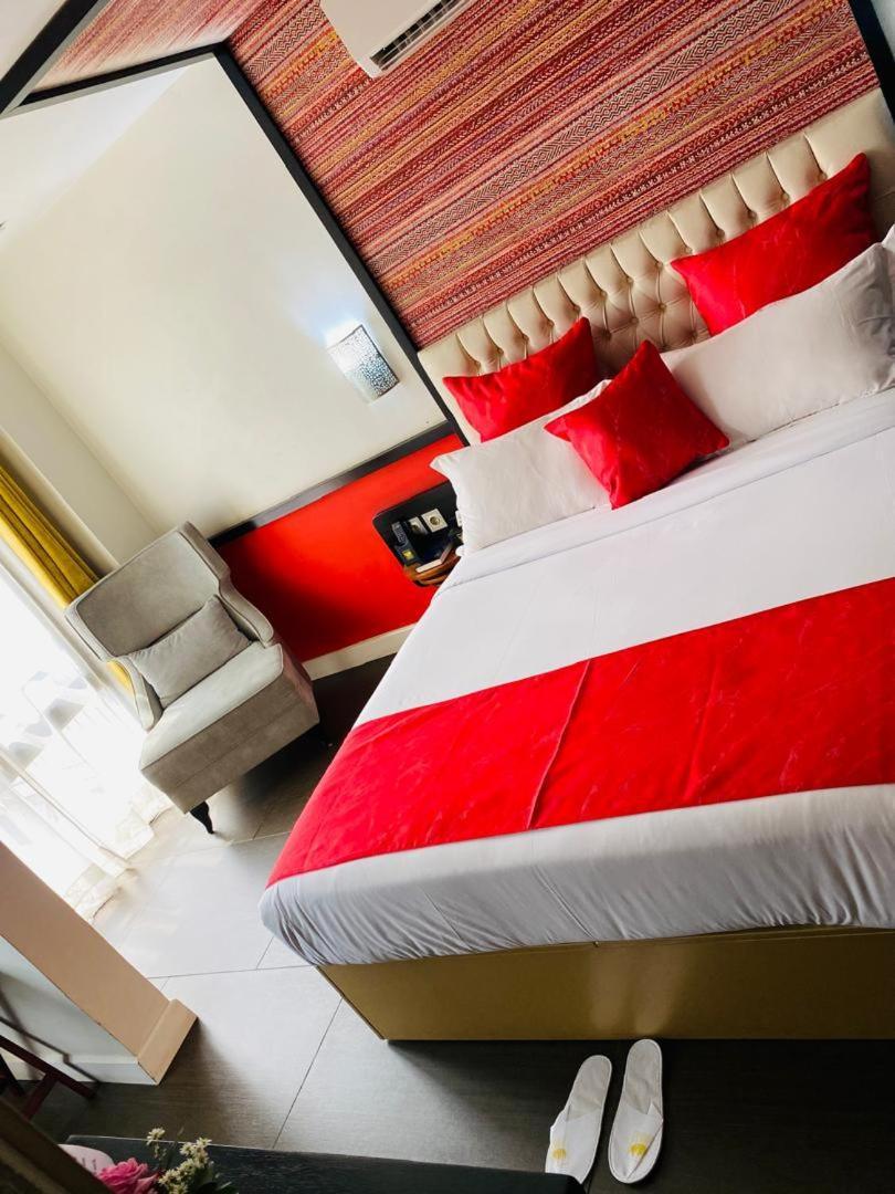 Boun'S Hotel Yaoundé Екстериор снимка