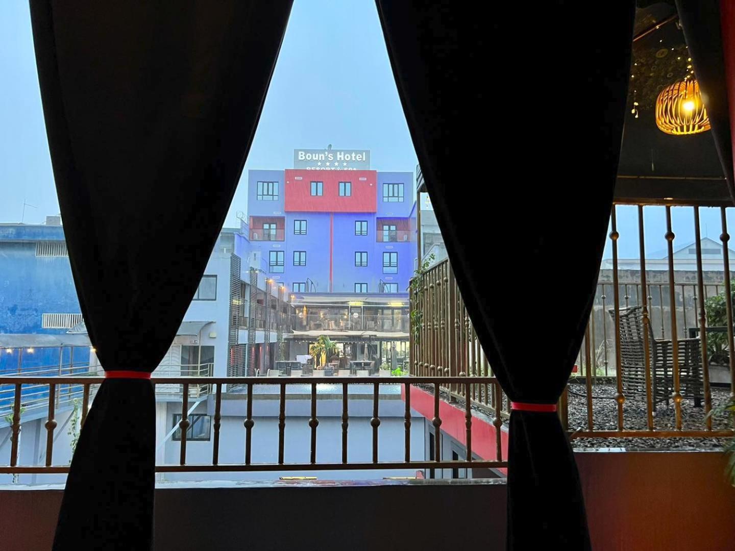 Boun'S Hotel Yaoundé Екстериор снимка